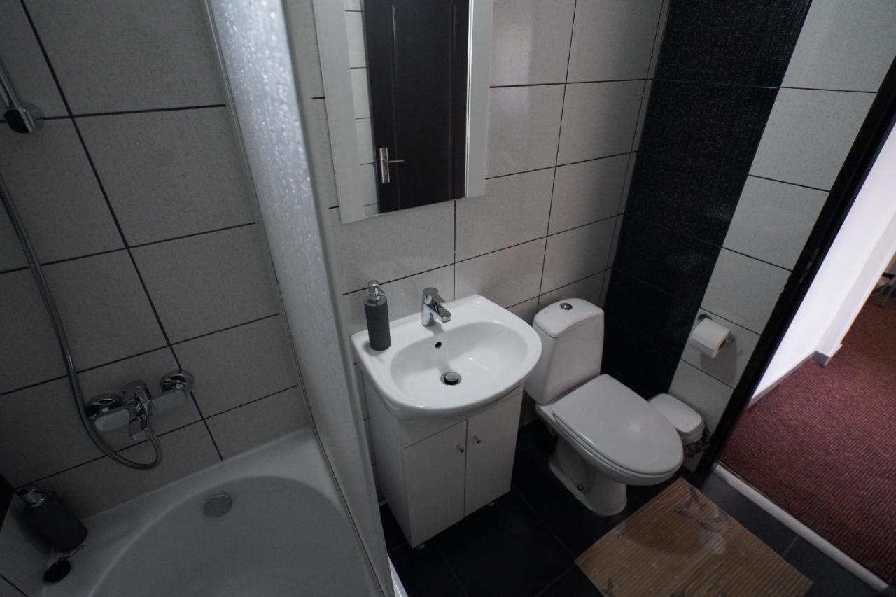 Creative Apartment Baia Mare Exterior photo